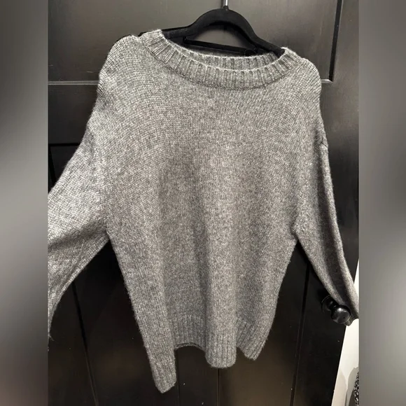 ZARA Oversized Gray Knit Sweater | Cozy Slouchy Fit - Picture 5 of 6